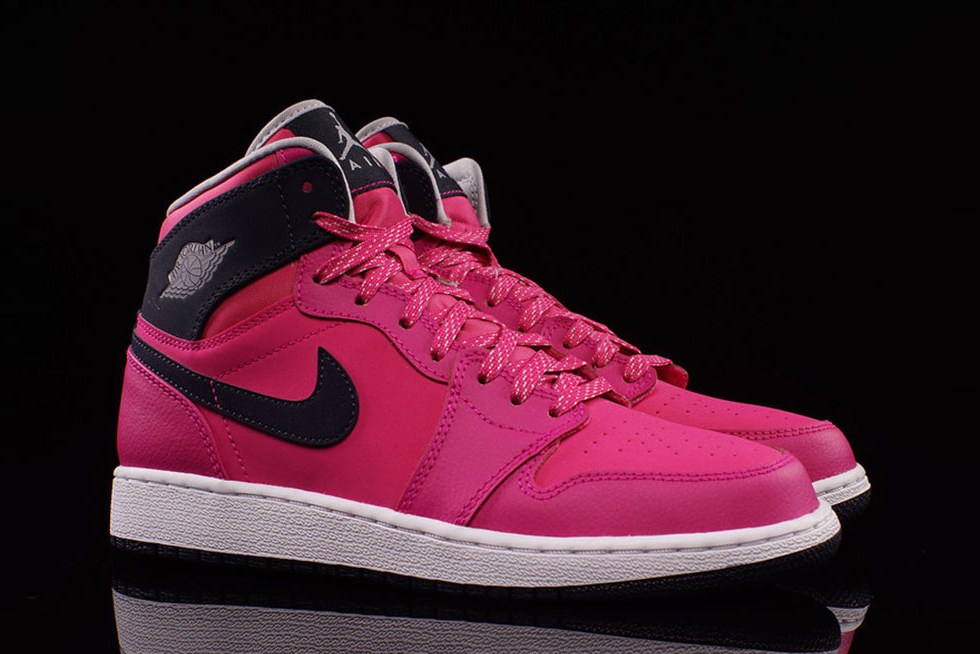 Nike Womens Jordans retro 1 pink (3)