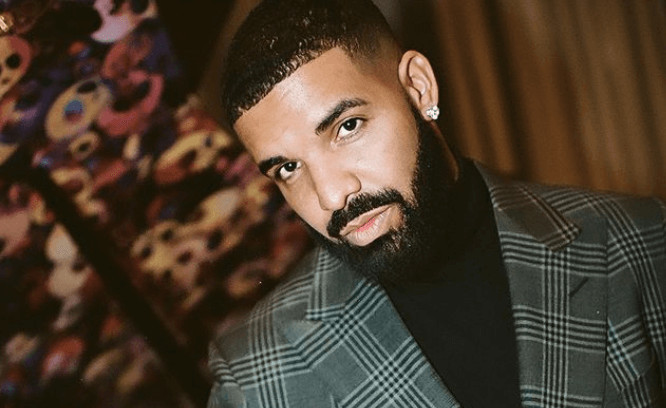 Drake Takes a Nap With Adonis – aGOODoutfit