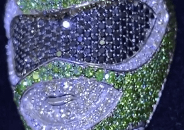 Danny Green Buys Green Power Ranger Diamond Chain – aGOODoutfit