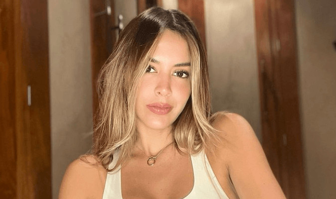 Canelo Alvarez Ex-Girlfriend Shannon De Lima