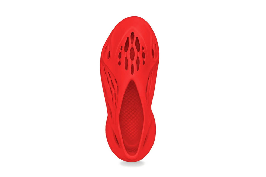 Red Yeezy Foam Runner (2)