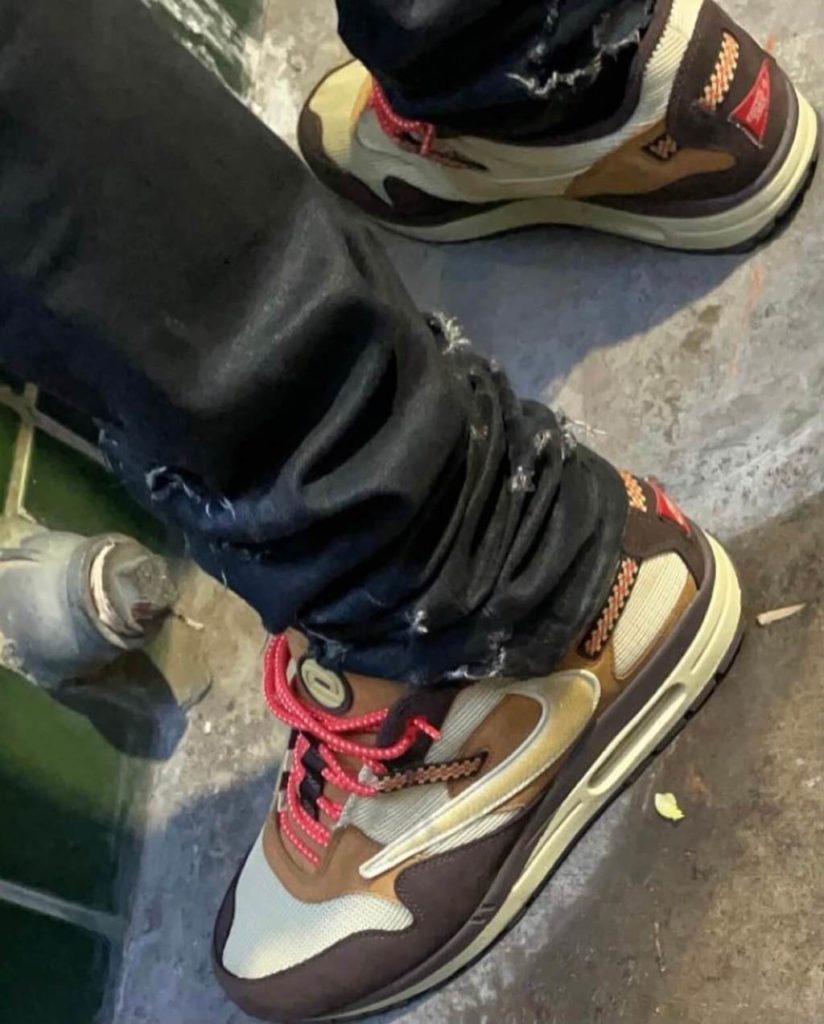 Travis Scott Nike Air Max 1 Cactus Jack (2)