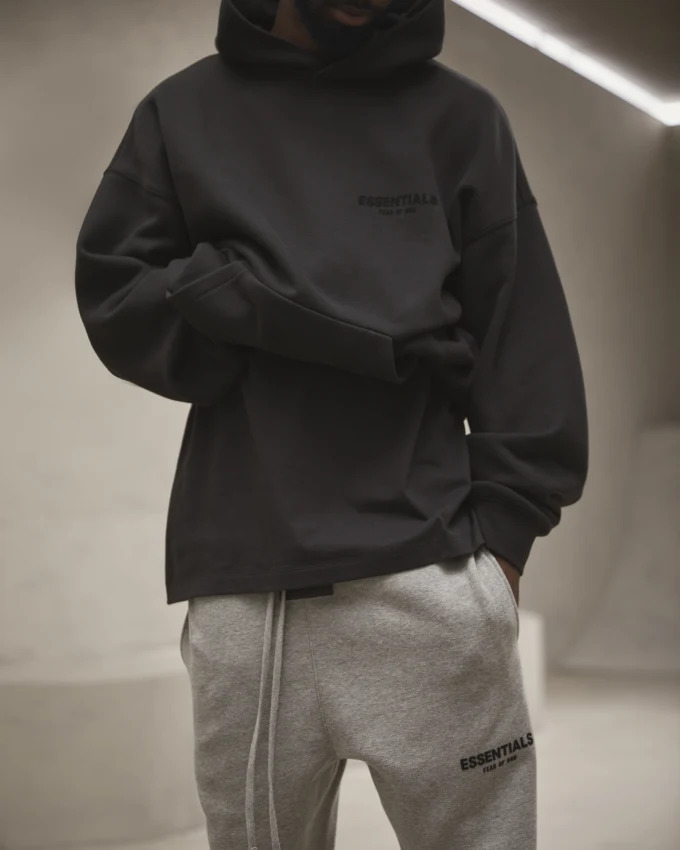 Fear of God Essentials The Core Collection (4)