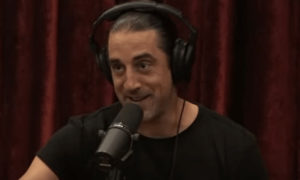 Aaron Rodgers Joe Rogan Vaccine Controversy