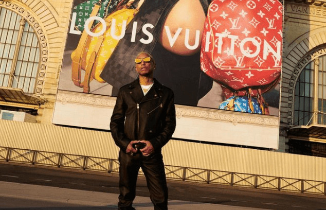 Rihanna stars in Pharrell's first Louis Vuitton campaign - TheGrio