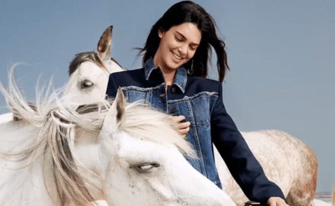 Kendall Jenner Stars in Stella McCartney Winter 2023 Campaign – aGOODoutfit